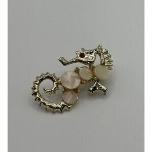 Vintage Gold Tone Seahorse With Mother Of Pearl Discs Brooch /Pin Nautical